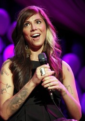 88fabb158323136 Christina Perri   Twilight Saga Concert Tour in Chicago (Nov. 8)   20 HQ high resolution candids