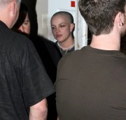 Бритни Спирс (Britney Spears) лысая Бритни / бреет голову на лысо (23xHQ) A3e7ed205489732
